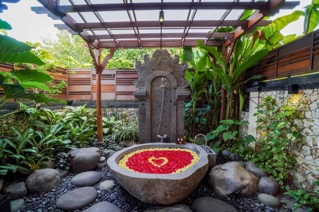 Giri Bhagawan Villas & Spa Nusa Dua  Eksteriør billede
